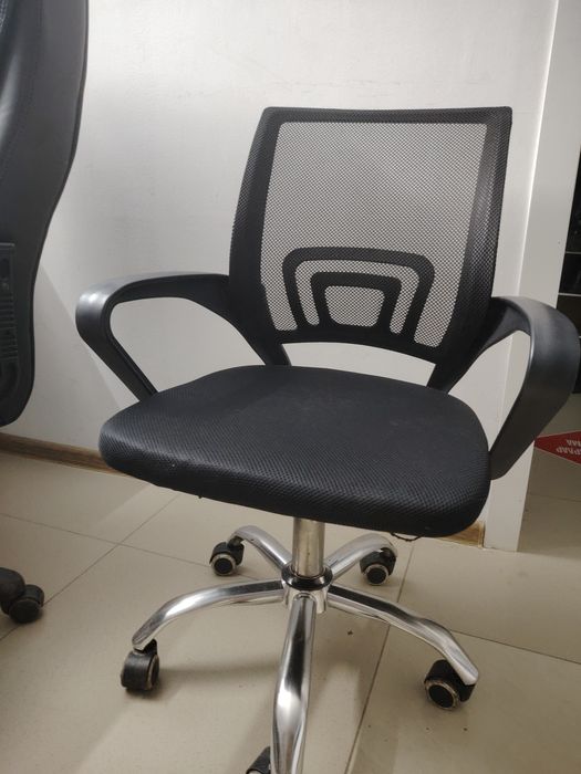 Продам офисное кресло