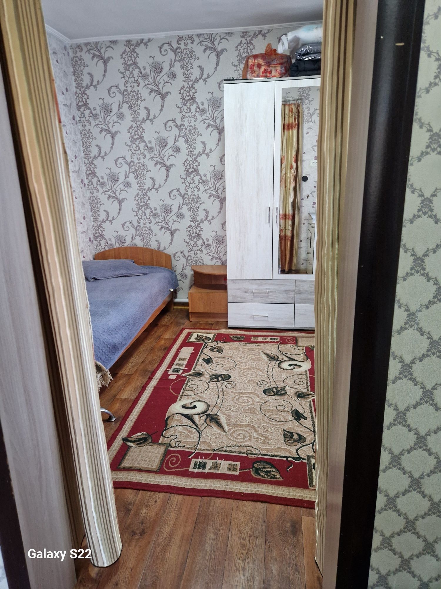 Продам ДОМ (3-комн., центр и печенье отопление, центр вода, р-н Шанхая