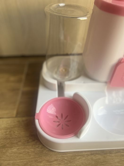 Dozator automat hrana animale caini pisici