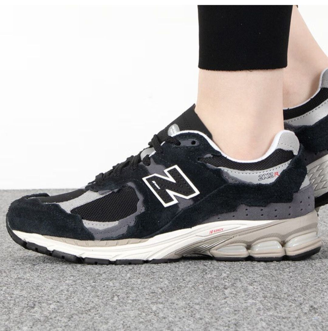 New Balance 2002 Shoes