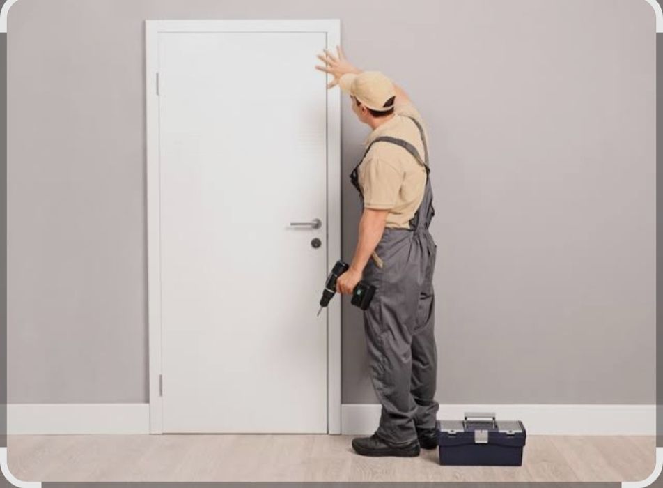 Установка межкомнатных дверей любых производителей. 

Все необходимое