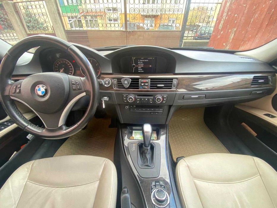 BMW 318D 2012, automat, combi