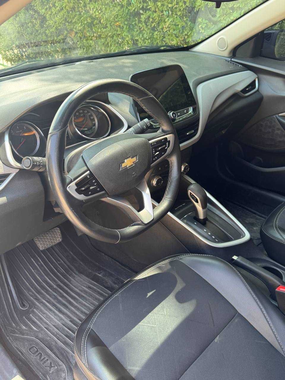 Ниже рынка! Chevrolet Onix в отличном состоянии!