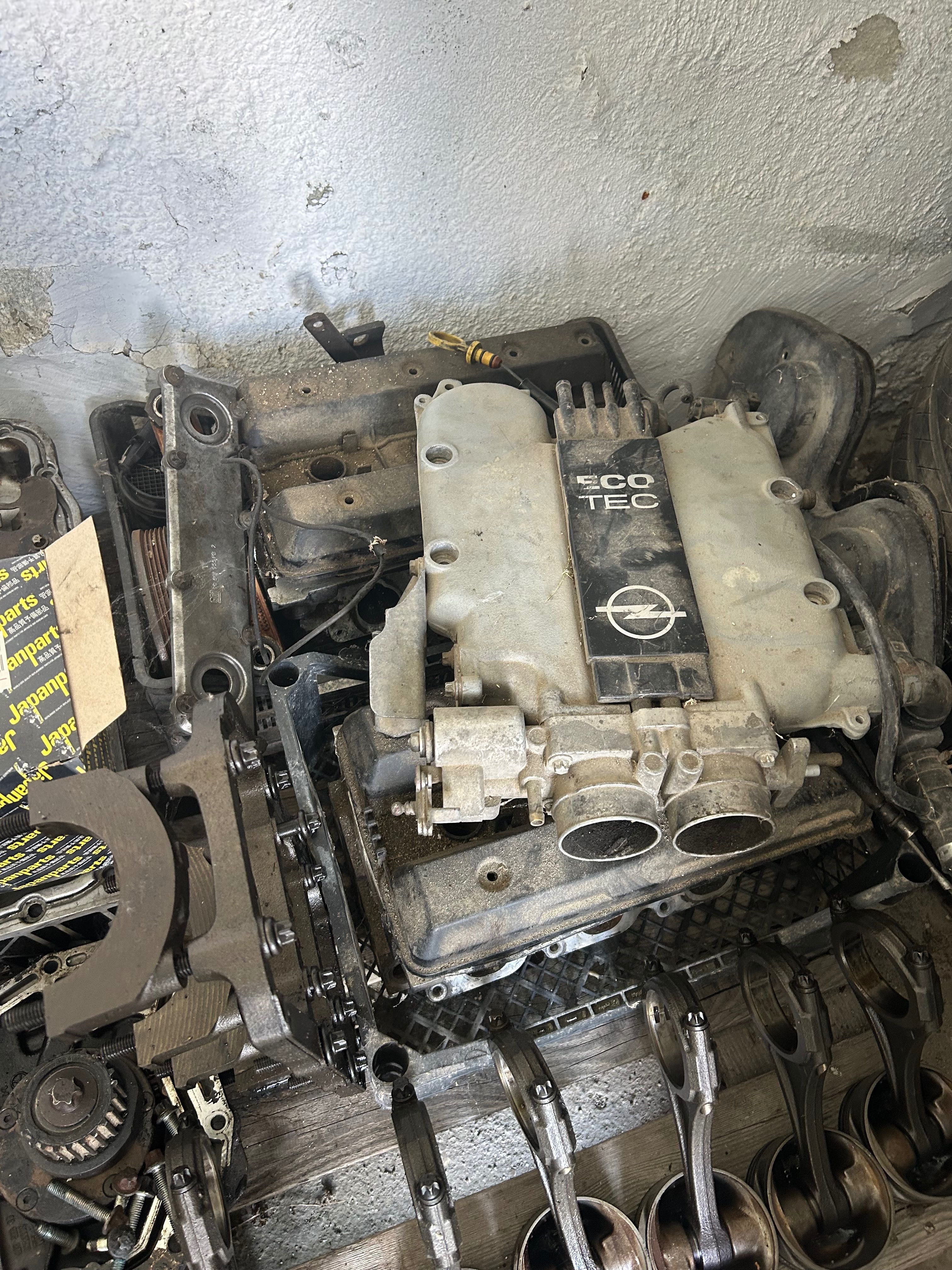 Opel X30XE цял двигател