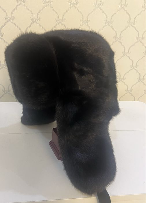 Продам норковую шапку 60 размер