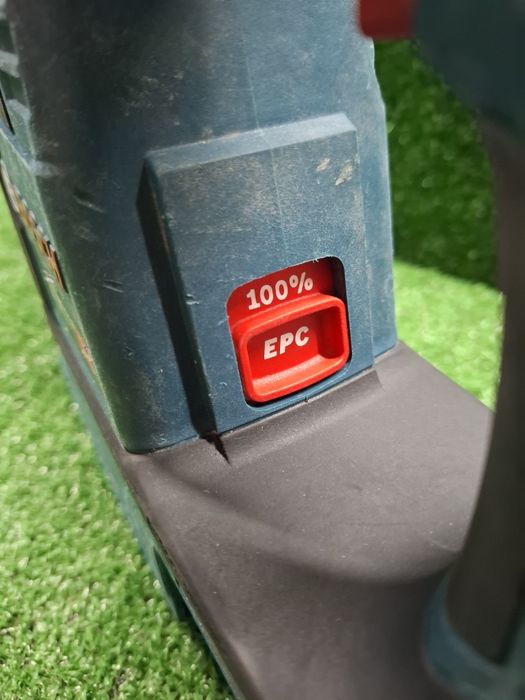 Безчетков перфоратор на Bosch GBH 18V-26 F