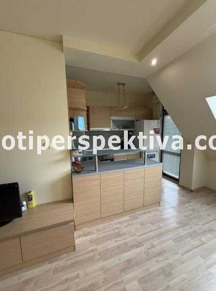 Продава се Тристаен апартамент в Пловдив, Център - 87 кв.м за 2005 €/кв.м - Снимка #1