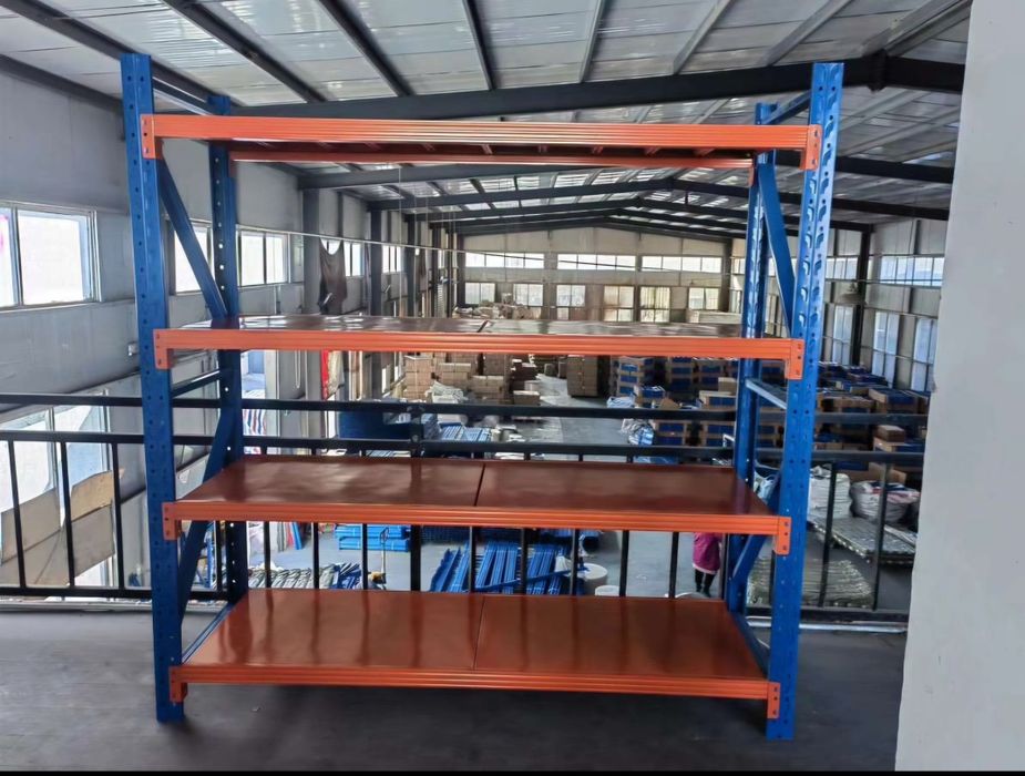 Rafturi metalice sarcina 600kg