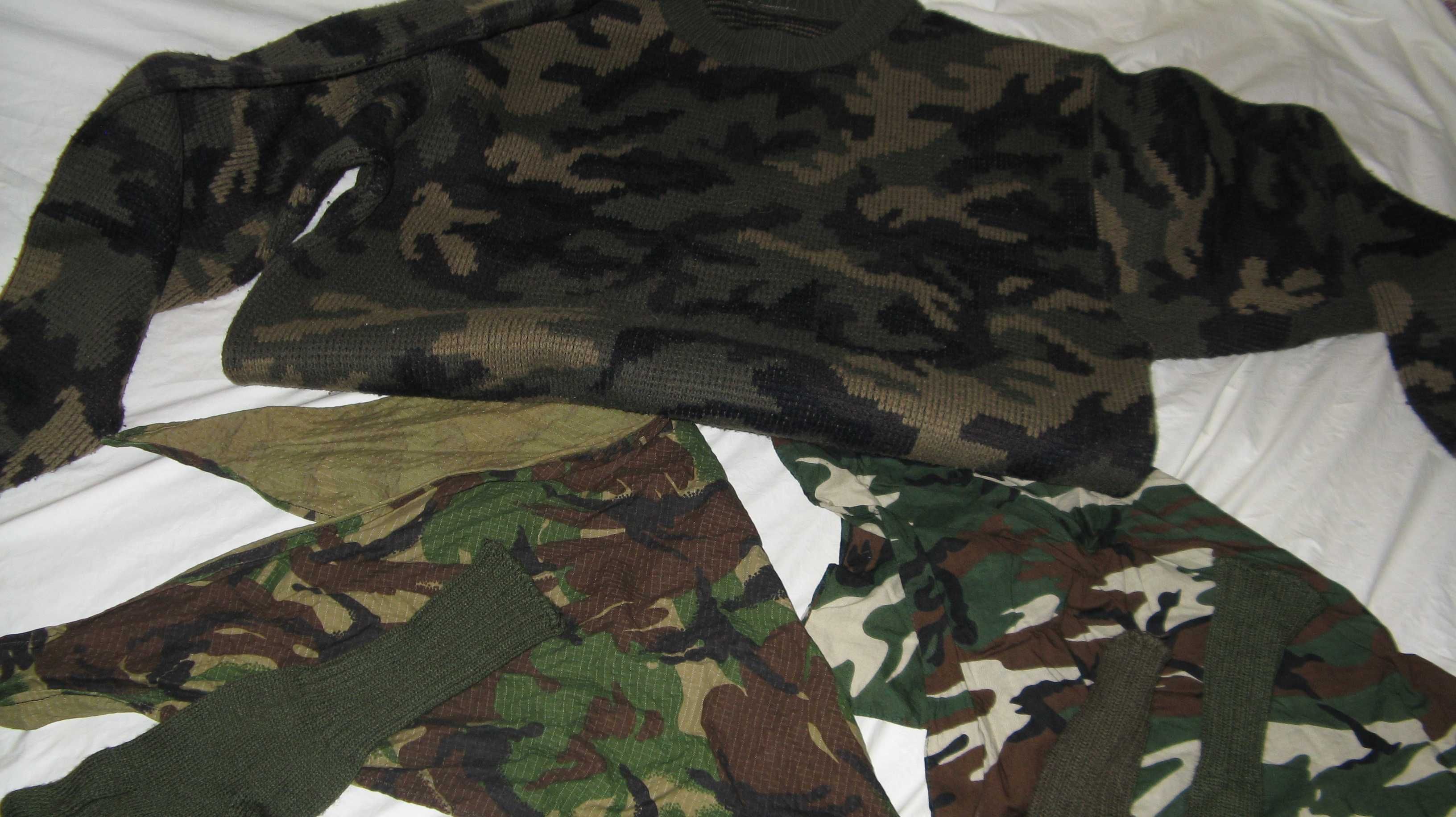 Pulover camuflaj, 2 perechi manusi no1 20 lei