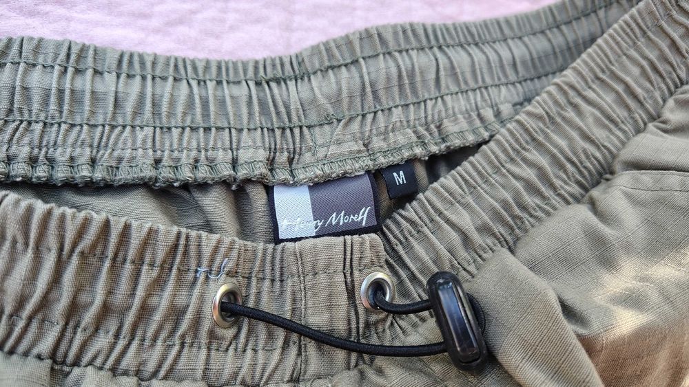 Pantaloni scurti Henry Morell marime M, oliv
