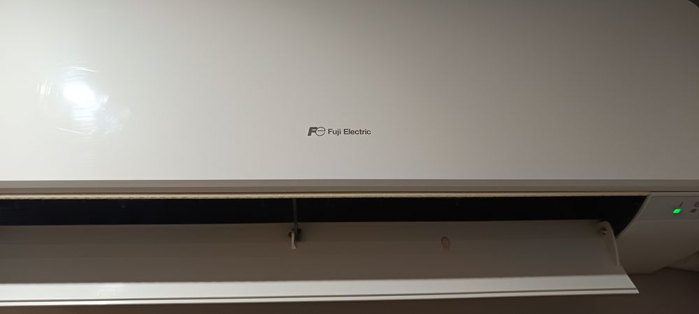 Климатик  12 ка Fuji Electric