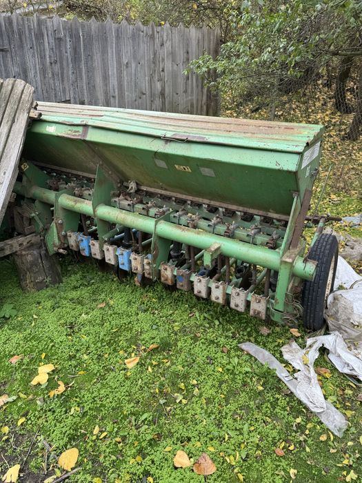 Vand semanatoare mat craiova