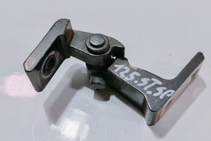 Balama  stanga 8K0831401E Audi A4 B8/8K seria