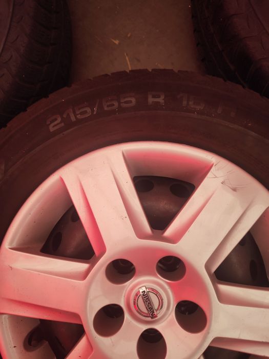 De vânzare roți Nissan Qasqai și cauciucuri 225_75_16c