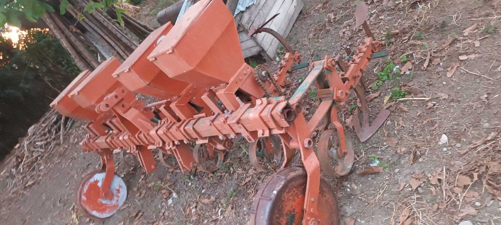 Vand utilaje agricole