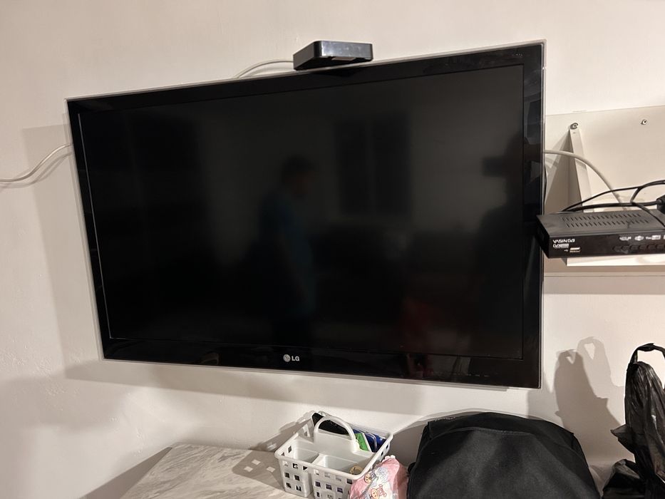 Продам телефизор lg 25000