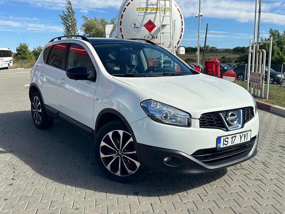 Nissan Qashqai 1,6 dci 2014 alb perla panoramic accept variante !