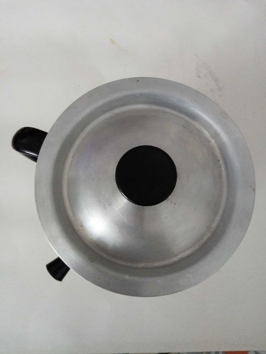 Алуминиев млековар 1 л.