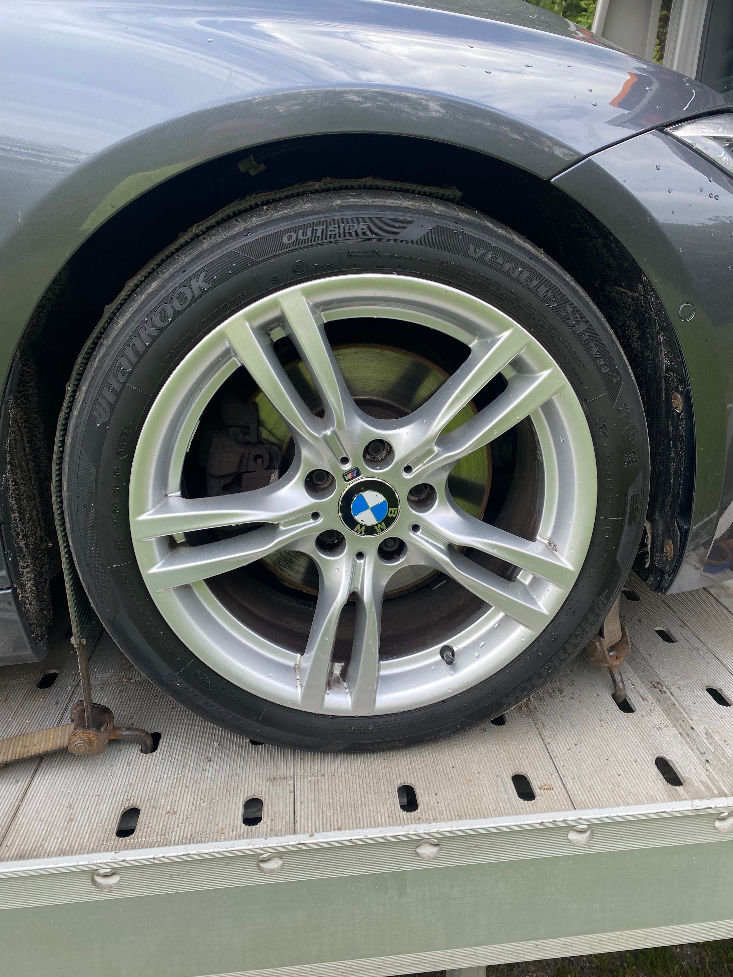 Bmw f30 гуми с джанти 18”