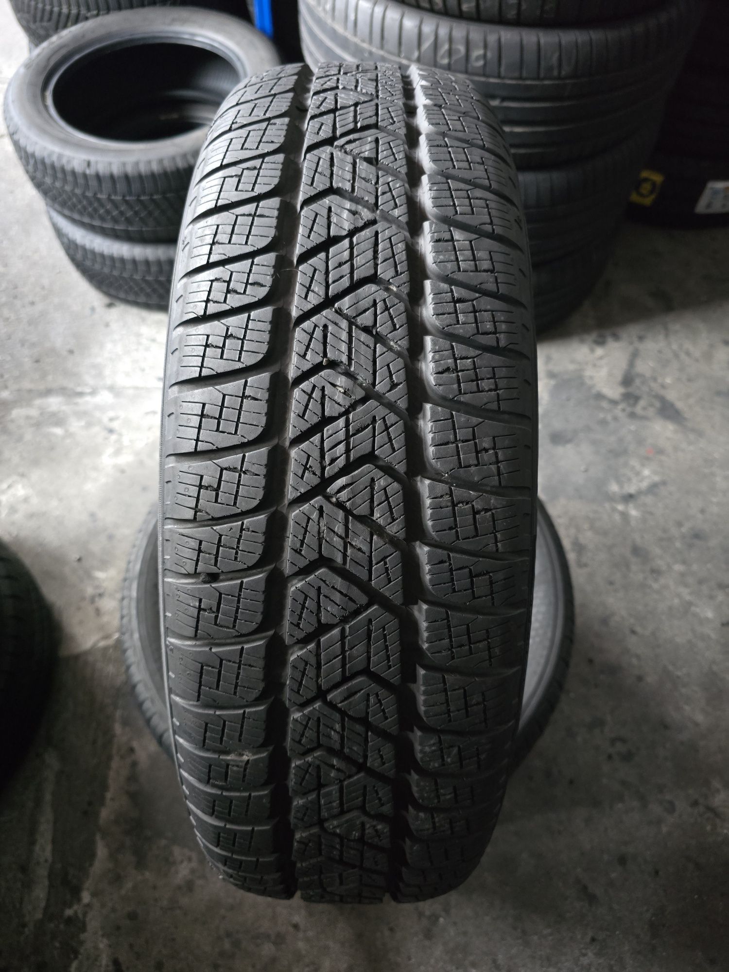 Pirelli 215/65 R17 99H MS iarnă