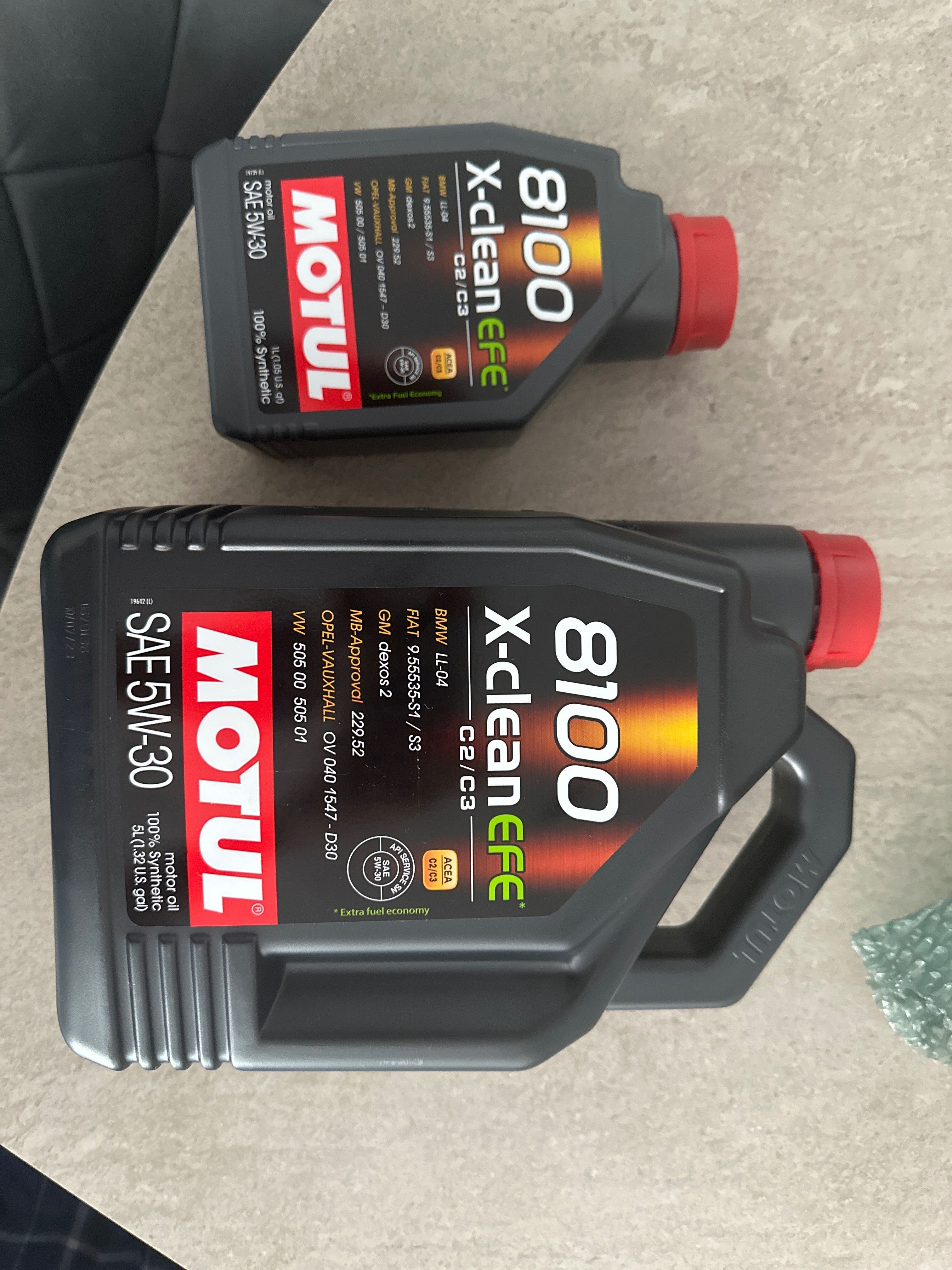 6 Litri de ulei MOTUL 8100 X-Clean Efe SAE 5w-30 100%Stynthetic