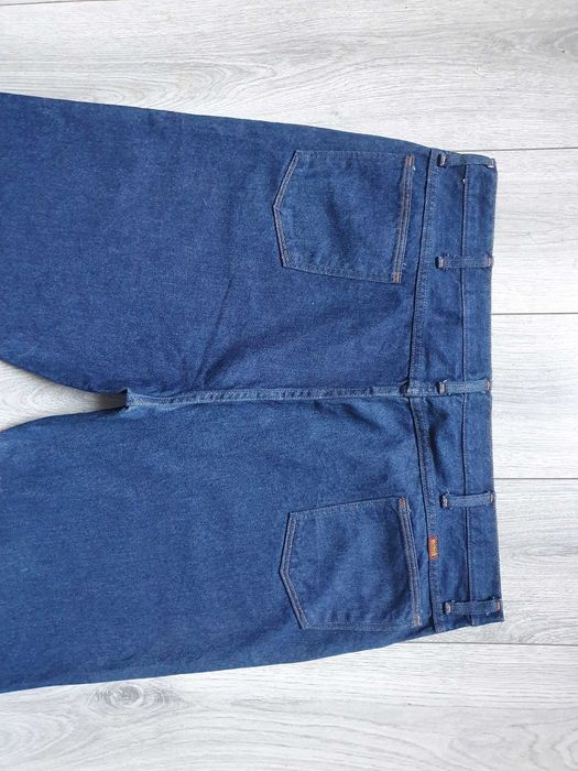 Blugi RUSTLER (Made in USA) by Wrangler - Marime W44 L32 (Talie 112 cm