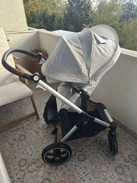 Cybex Eos Lux Silver