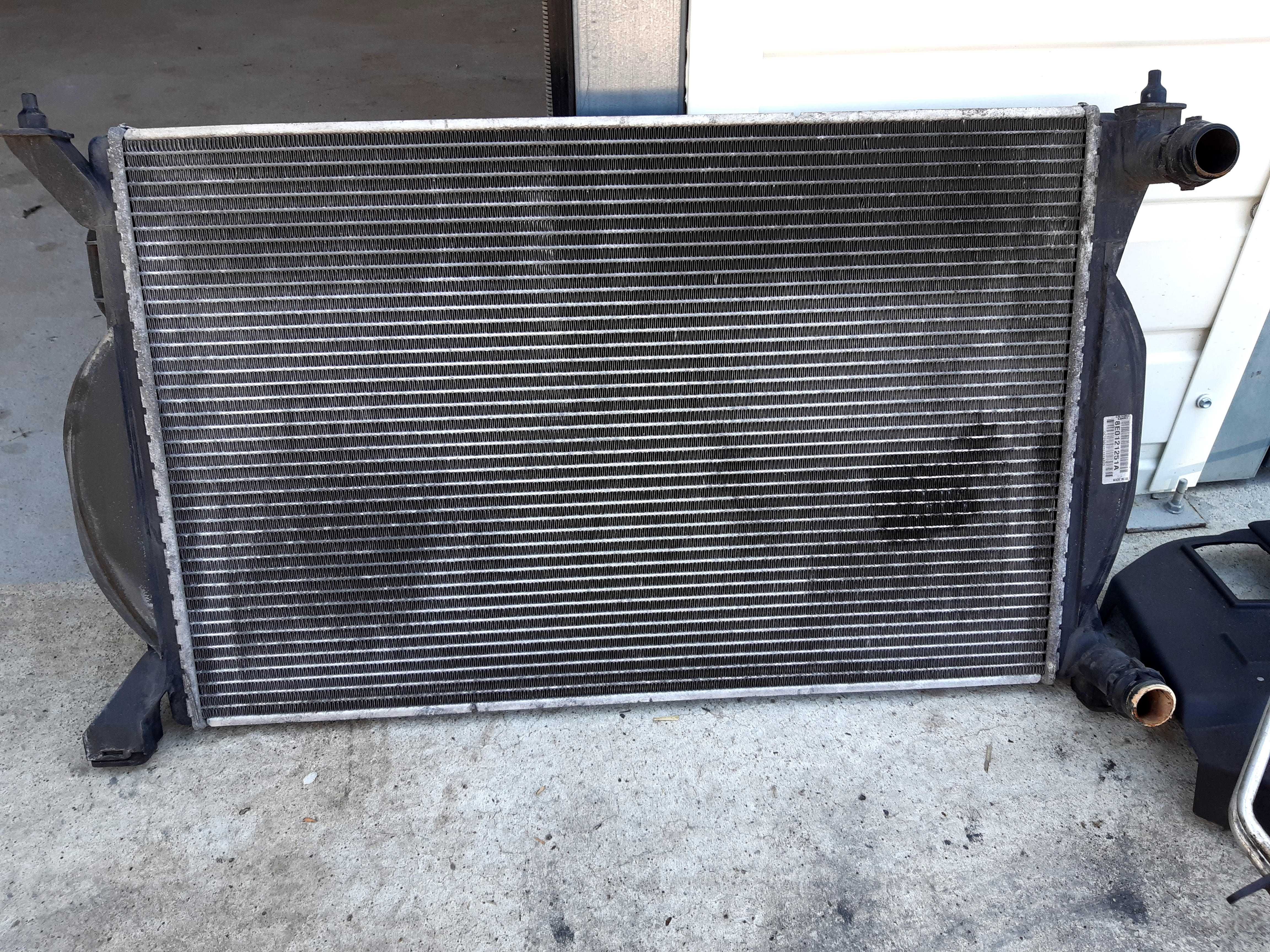 Suporti bara fata lonjeron Radiator apa racire motor AUDI A4 B7