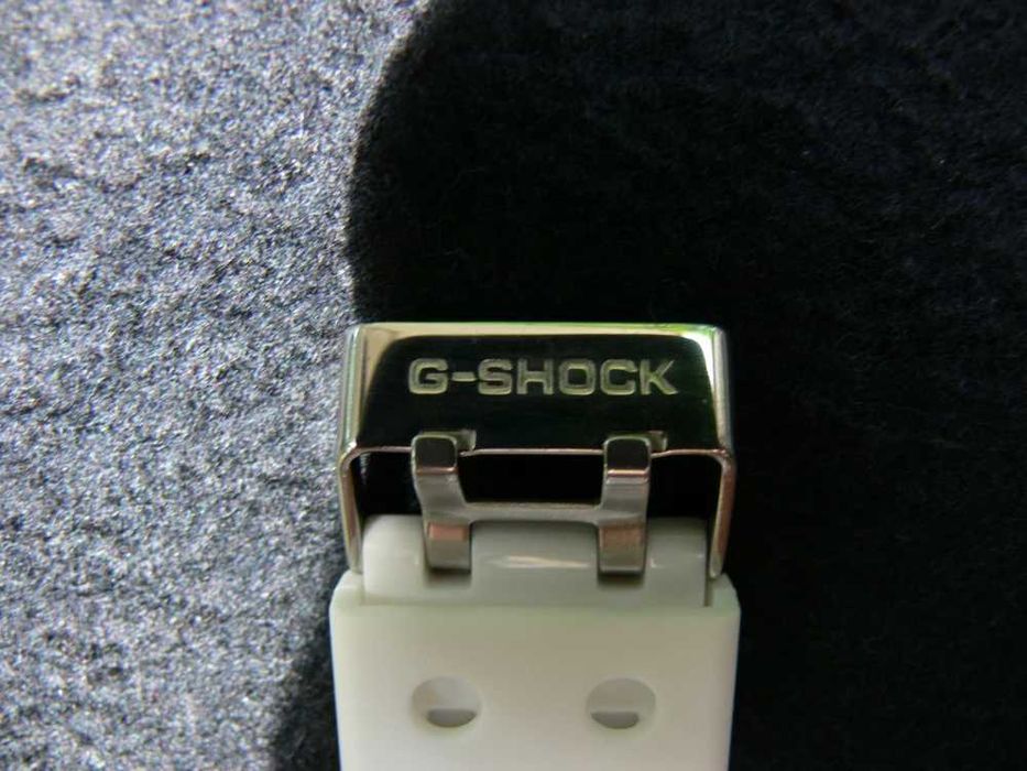 Ceas Sport CASIO G-SHOCK GA-110 WHITE&BLACK-ALB Lucios Nou !! 2025 !!