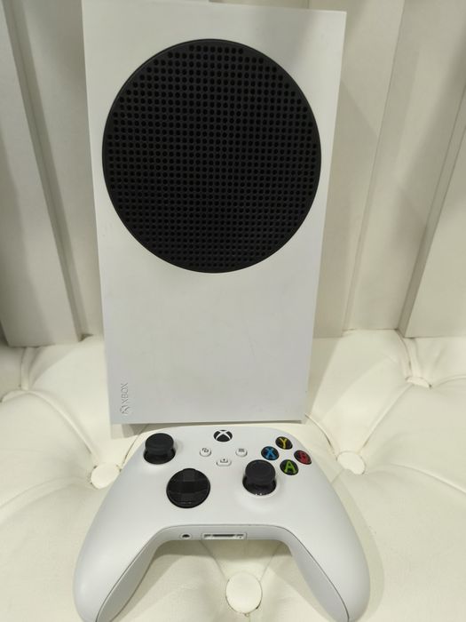 Продам Xbox Series S