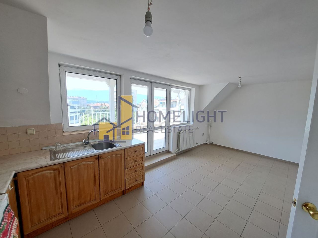 Продава се Двустаен апартамент в София, Оборище - 78 кв.м за 2898 €/кв.м - Снимка #1