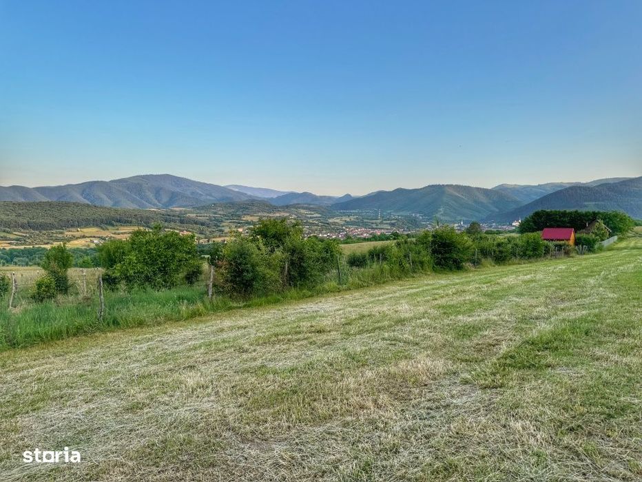 Teren 2000 mp de vanzare zona Tropini