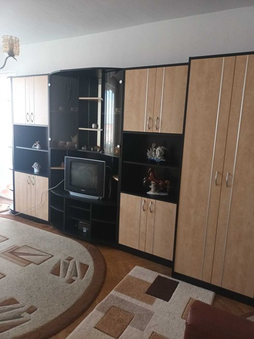 Închiriez apartament 3 camere, zona ITC Brașov – direct proprietar