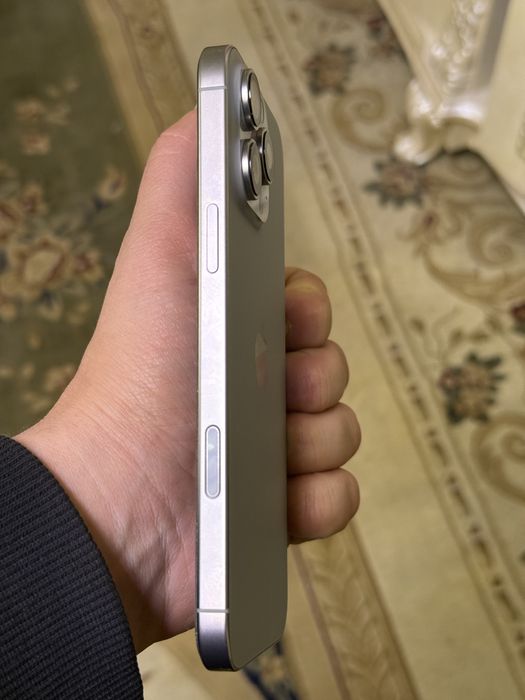 Iphone 16 pro max 256 gb 100 % yomkost ideal xolatda 100ta sikl e sim