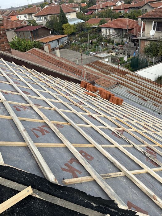 Ремонт на покриви и улуци