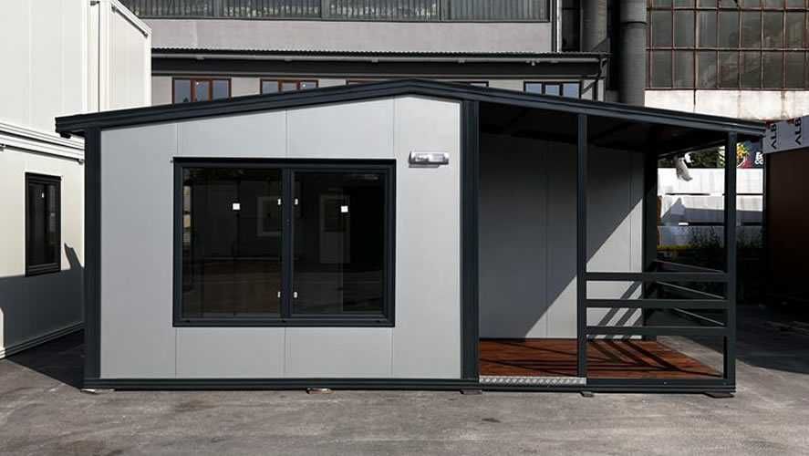 Casa modulara si garaje auto pe structura metalica si panou sandwich