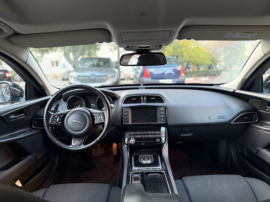 Jaguar XE 2.0 diesel 2018 Automat