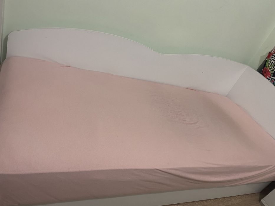 Продавам детско обзавеждане