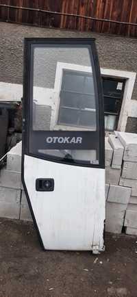 Usa fata autobuz Otokar Sultan Mega din 2013