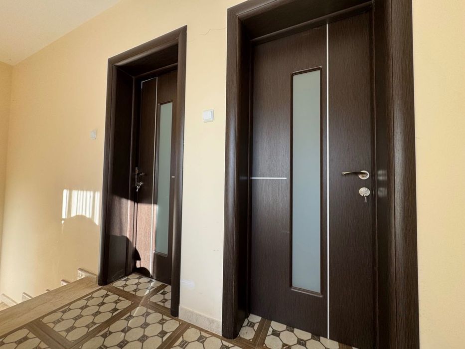 Интериорна врата