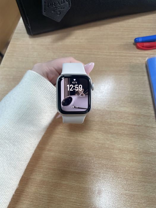 Apple Watch SE GPS Gen.2 2024 S/M 40 мм бежевый