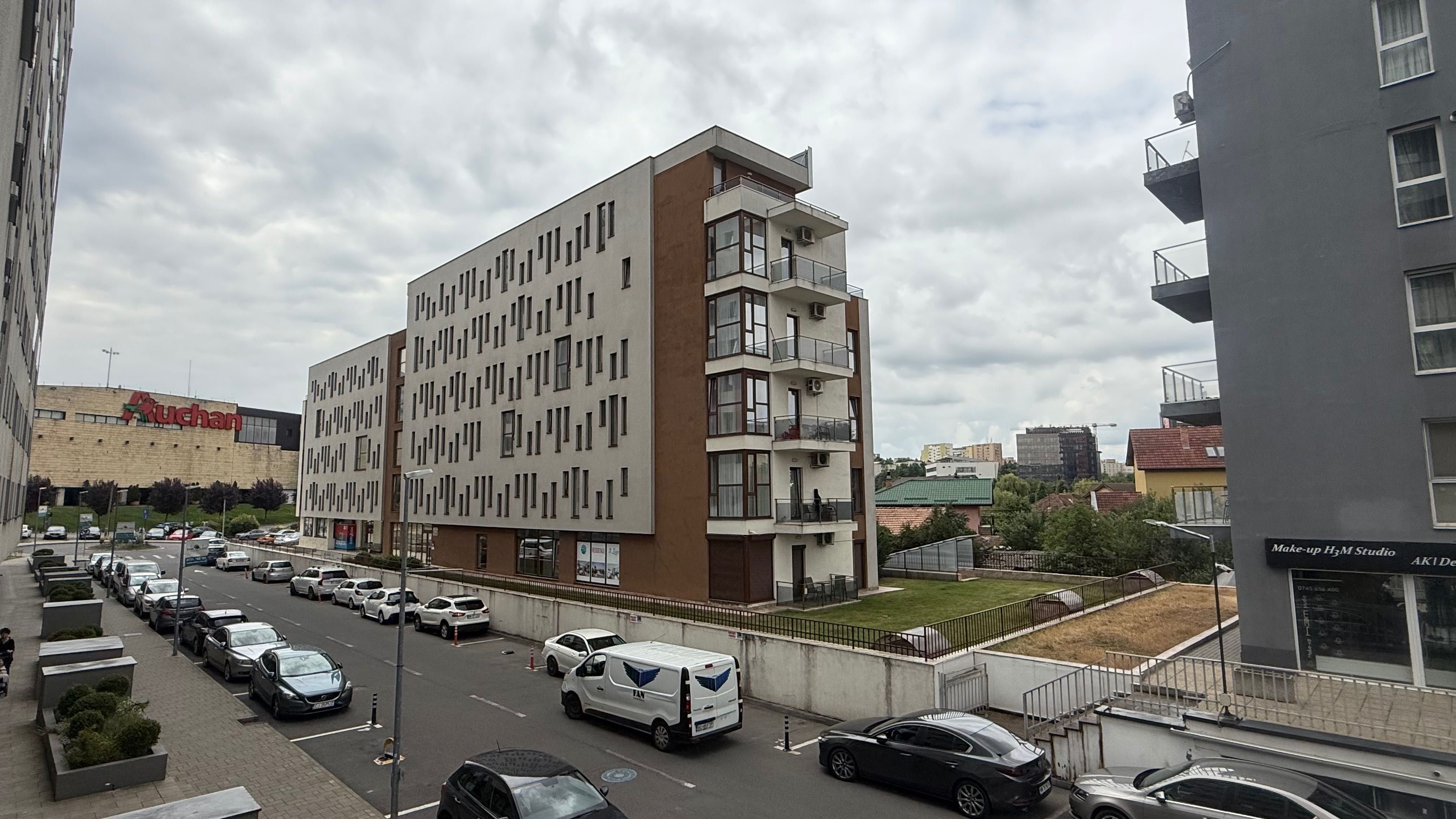 Închiriez apartament in perioada Untold