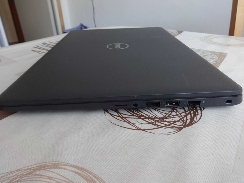 Лаптоп Dell Latitude 3510 15.6" i5-10210U до 4.2GHz/RAM 16GB/SSD 256GB