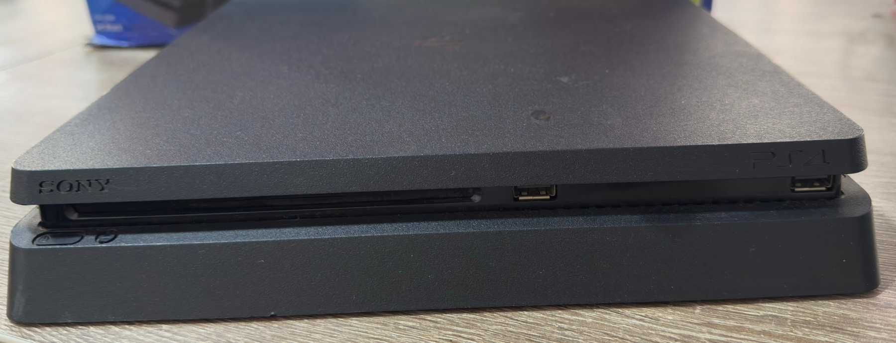 Playstation 4 1ТБ + 2 джойстика