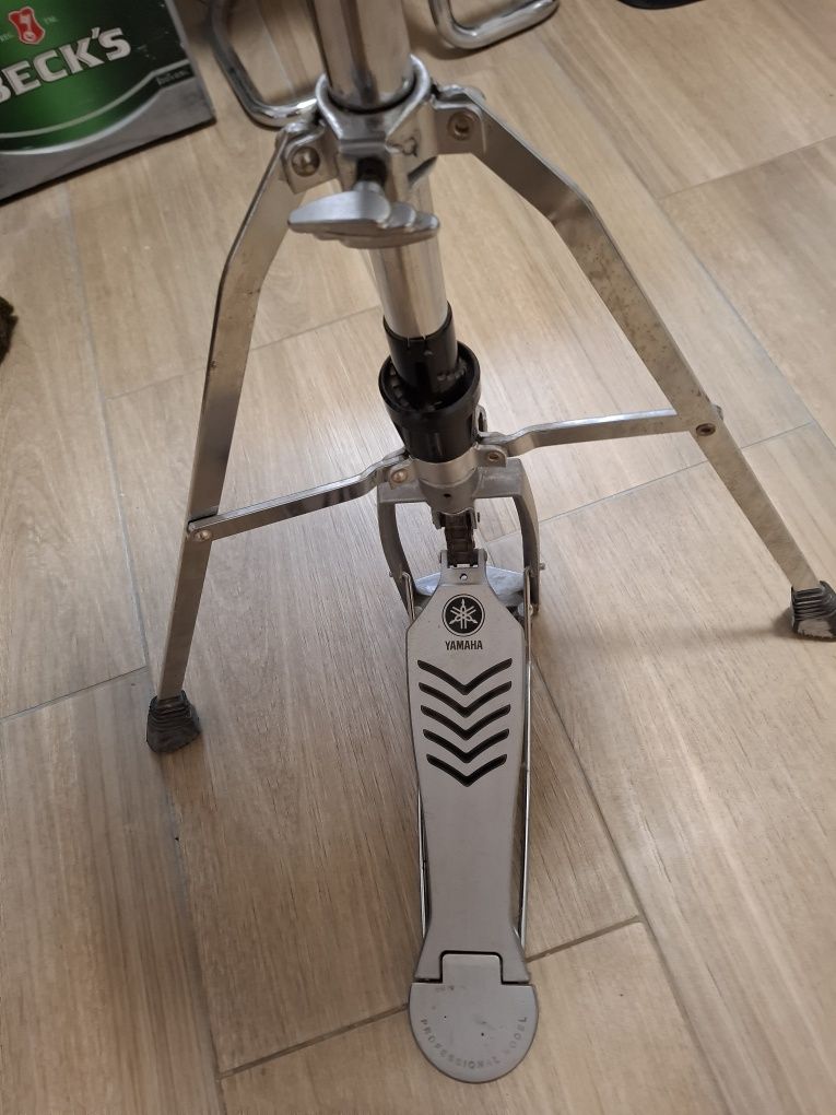 Фус Yamaha за барабани