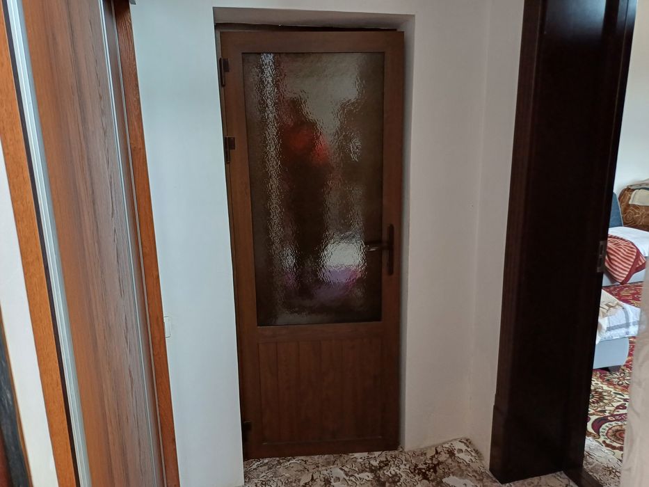 Келес Абдурахмоновда уй сотилади 4 сотих 5 хона