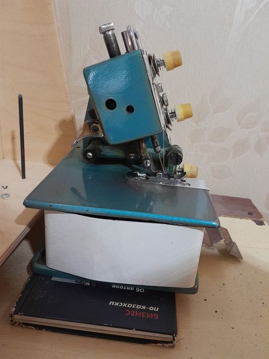 Оверлок fn2-7 советтік