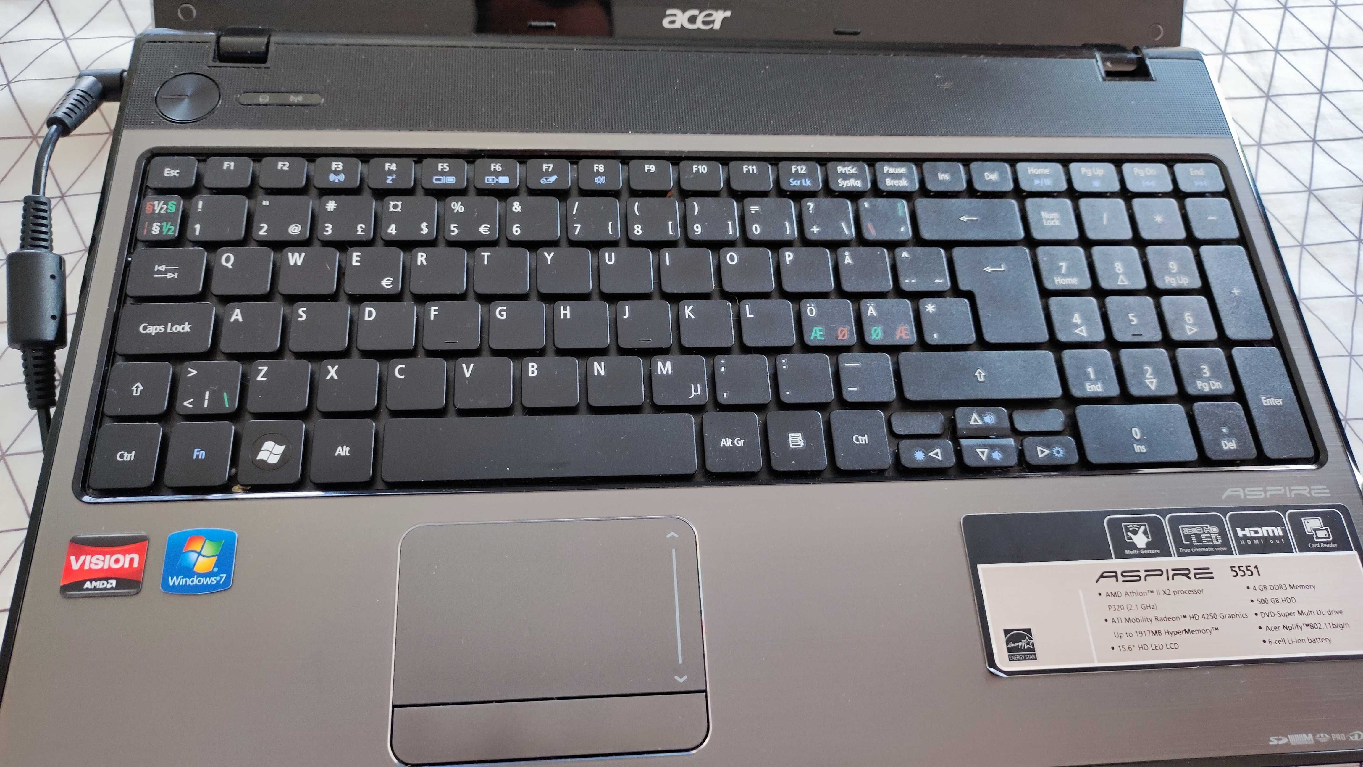 Лаптоп ACER Aspire 5551 15,6 HD LED, 4 GBRAM, 500GB HDD + чанта!