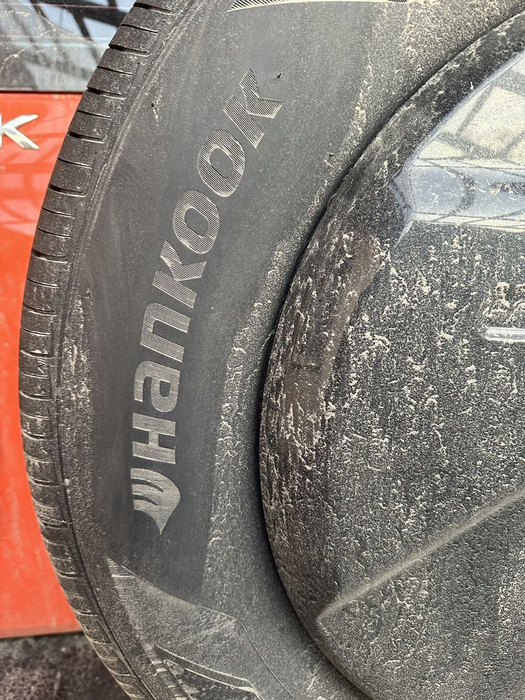 Продам комплект шин Hankook 265/65/R17