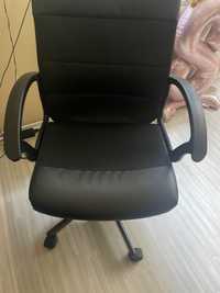Стол за бюро/office chair